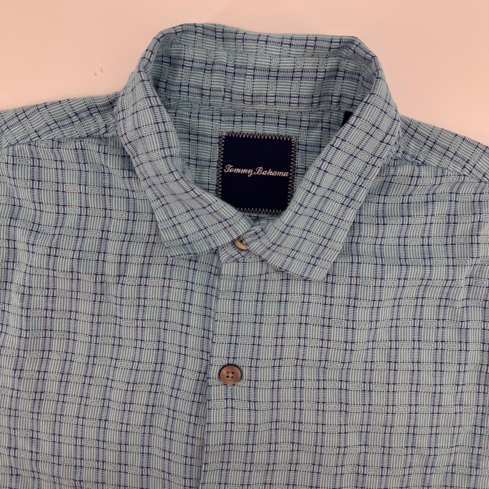 Tommy Bahama Button Down Shirt Men Large Blue 100% Silk Short Sleeve Geometric